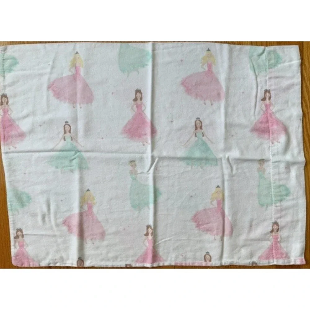Pink and green princess Twin sheet set Nicole Miller home